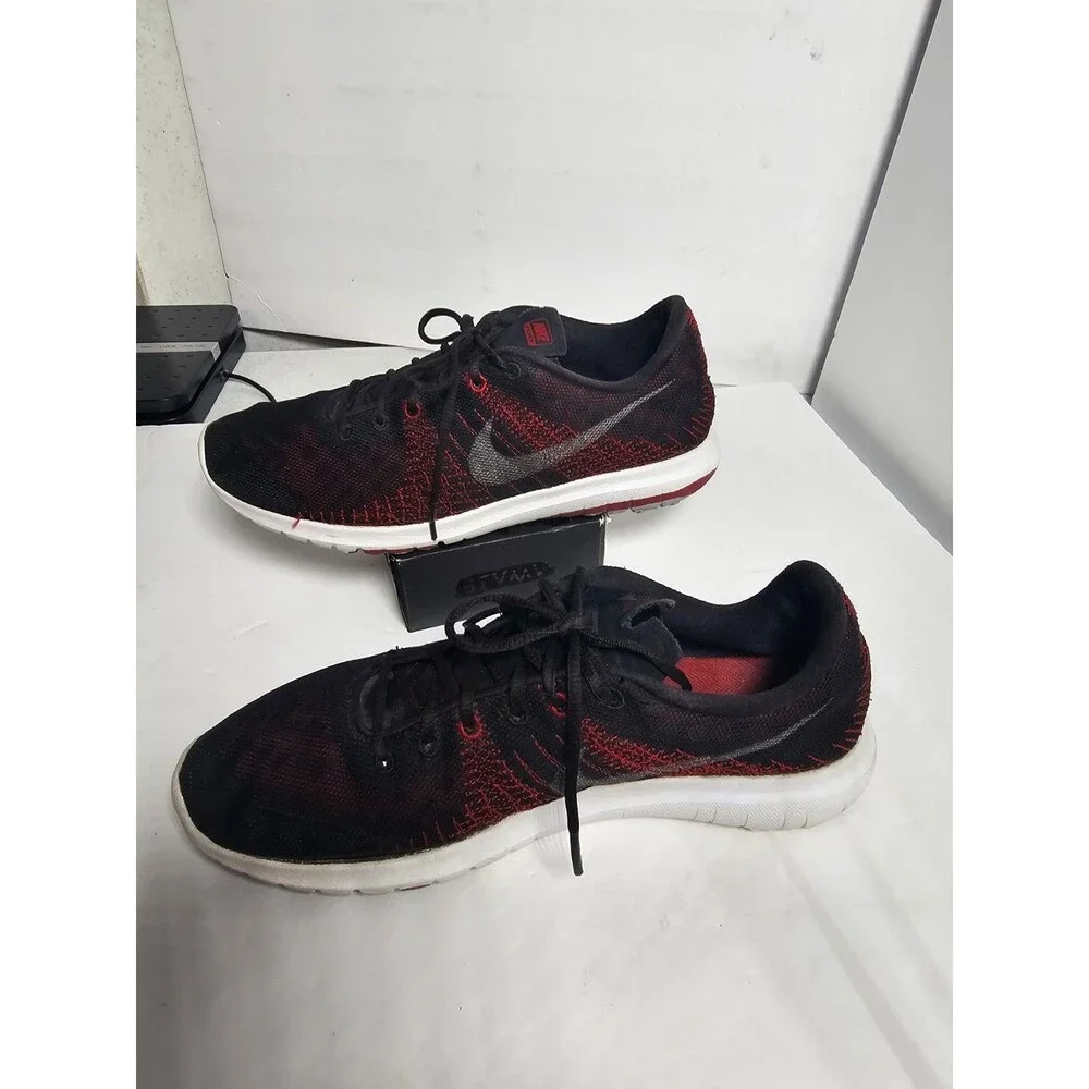 Nike Flex Fury Youth Size 7y  Shoes Sneakers School Boys Girls Black Red